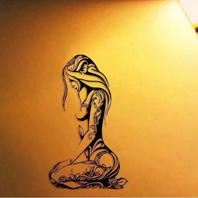 1PCKneeling woman modern black metal wall home decoration hanging art, suitable for home decoration, bedroom, bathroom