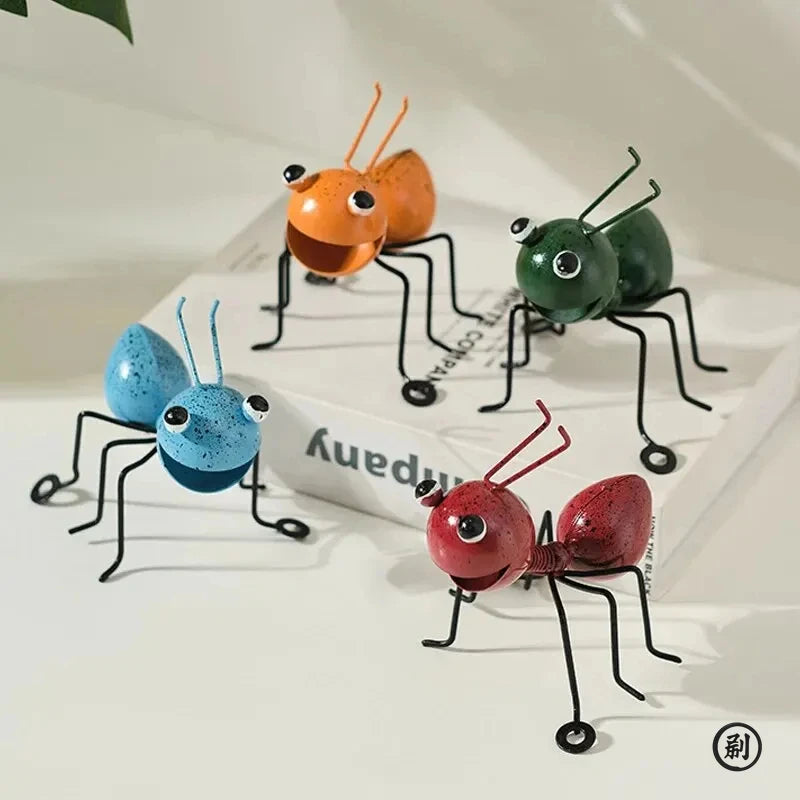 Metal Ants Garden Decoration, Fence Lawn Bedroom Living Room Hanging Wall Decoration, 3D Sculpture Ants Art Decoration Ornament
