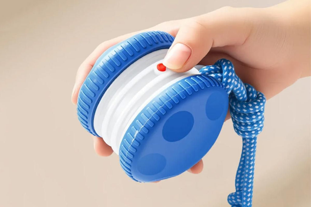 Interactive Pet Rolling Ball Toy Rechargeable Automatic Play Ball for Cats and Dogs - Blue
