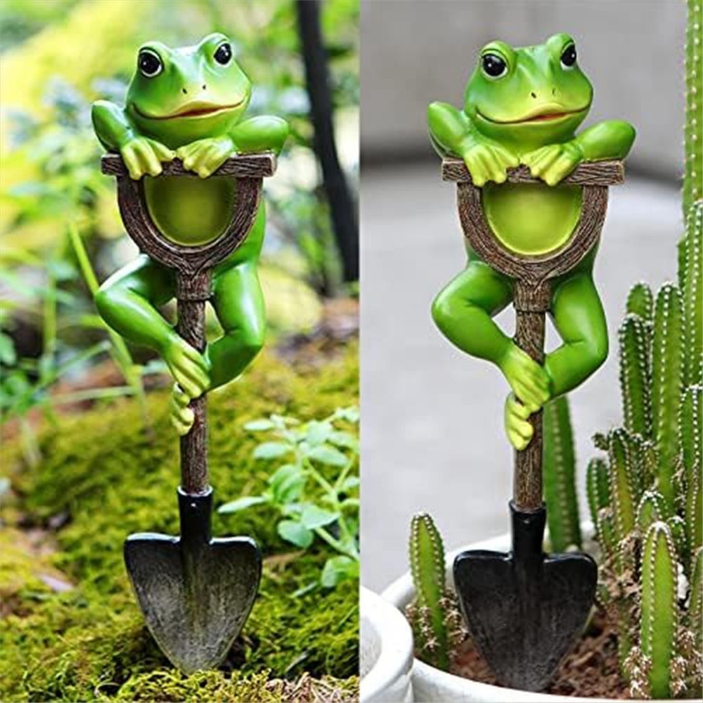 China 16.5cm Frog with Shovel Figurine, Outdoor Resin Garden Statue, Hand-Painted, Green